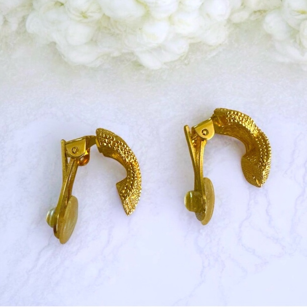 Christian Dior Clip-on Earrings - Picture 3 of 5